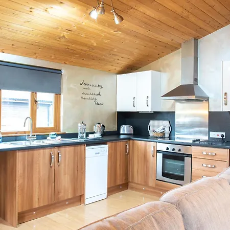 Palomino - Still Rabbit - Hot Tub - Yorkshire